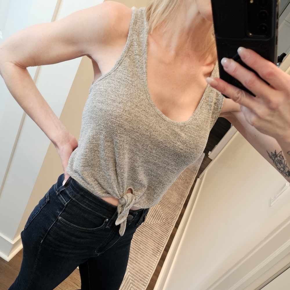 NWOT Wilfred Free Tie Front Crop Top - SIZE S - Picture 5 of 13